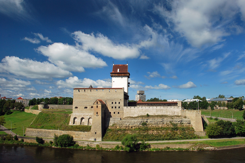 Narva, Estonako